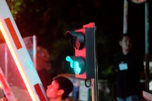 ไฟเขียว-ไฟแดง