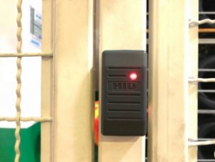 เครื่องทาบบัตร HID (1)