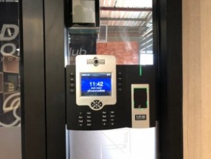 Iclock880 DCS Sport เซ็นทรัล_๑๙๐๘๒๖_0001_1066x800 (3)