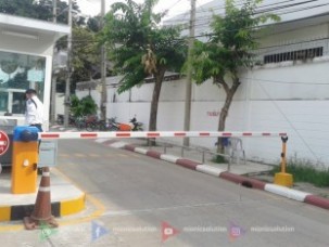 ไม้กั้นรถยนต์ หมู่บ้านเกษิณี (12)